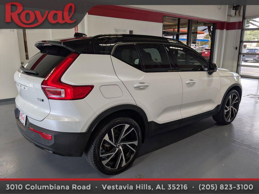 used 2021 Volvo XC40 car, priced at $25,998