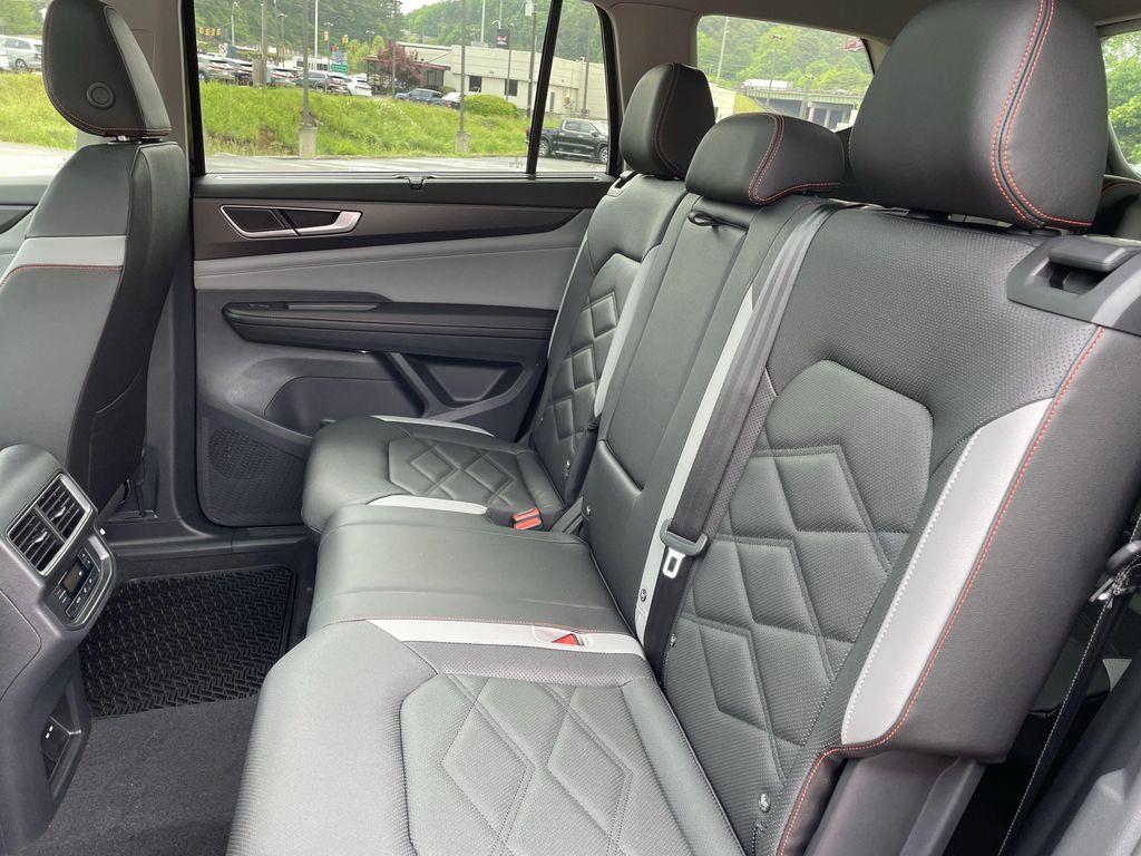 new 2025 Volkswagen Atlas car, priced at $42,980