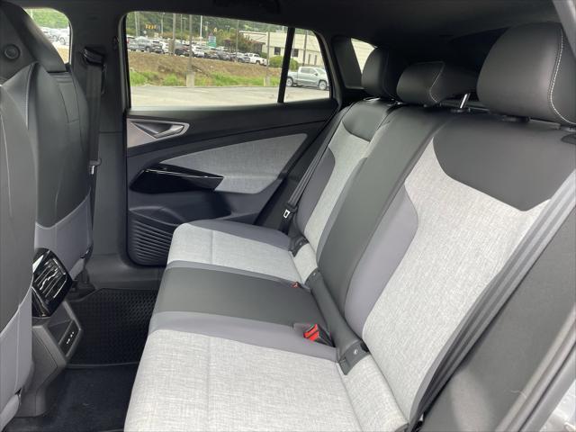 new 2025 Volkswagen ID.4 car, priced at $39,720
