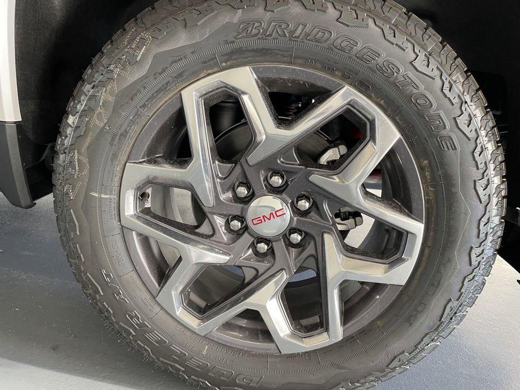 new 2025 GMC Sierra 1500 car, priced at $66,610