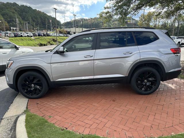 new 2024 Volkswagen Atlas car, priced at $40,989