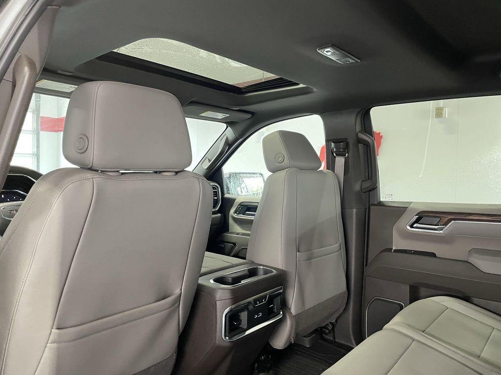 new 2025 GMC Sierra 1500 car, priced at $66,559