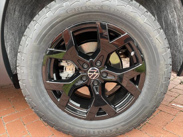 new 2025 Volkswagen Atlas car, priced at $47,348