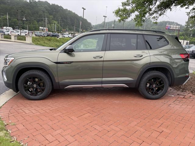 new 2025 Volkswagen Atlas car, priced at $47,348