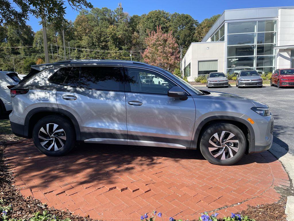 new 2026 Volkswagen Tiguan car, priced at $31,342