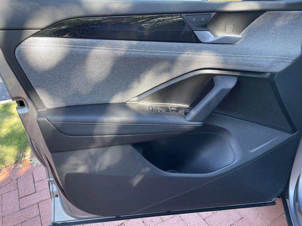 new 2026 Volkswagen Tiguan car, priced at $31,342