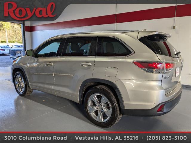 used 2015 Toyota Highlander car, priced at $17,989