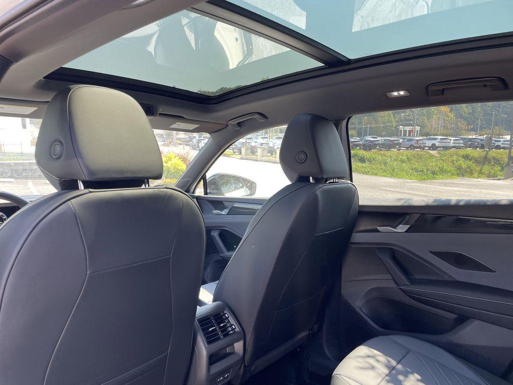 new 2025 Volkswagen Tiguan car, priced at $36,368