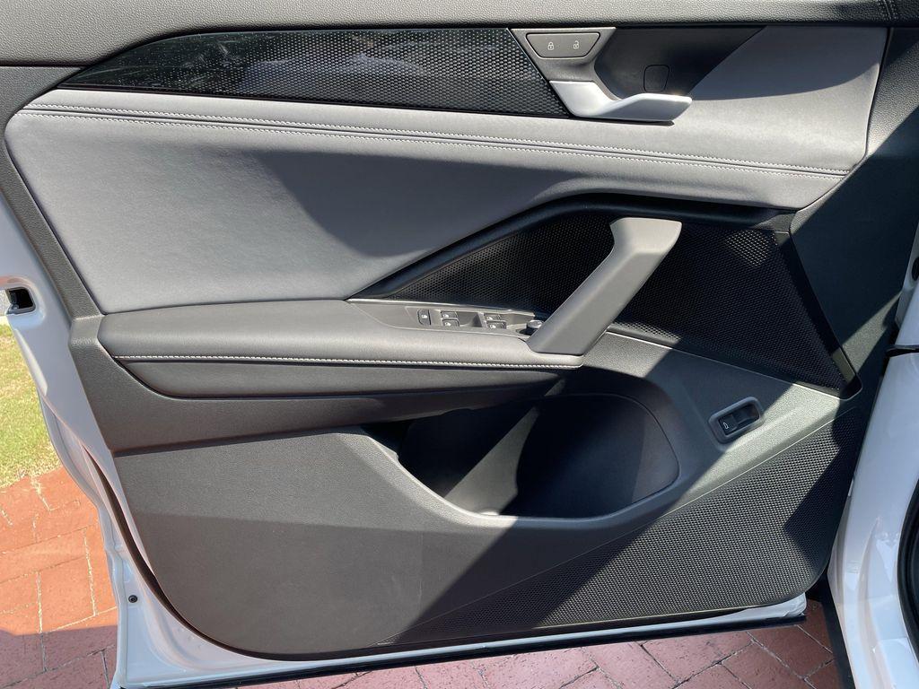 new 2025 Volkswagen Tiguan car, priced at $36,368