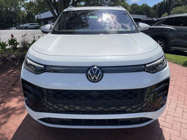 new 2025 Volkswagen Tiguan car, priced at $42,286