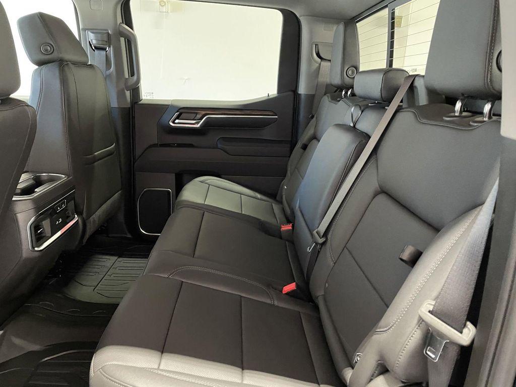 new 2025 GMC Sierra 1500 car, priced at $64,074