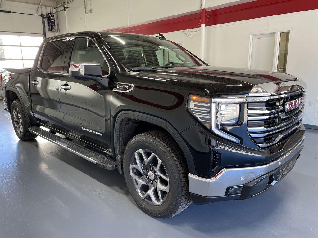 new 2025 GMC Sierra 1500 car, priced at $64,074