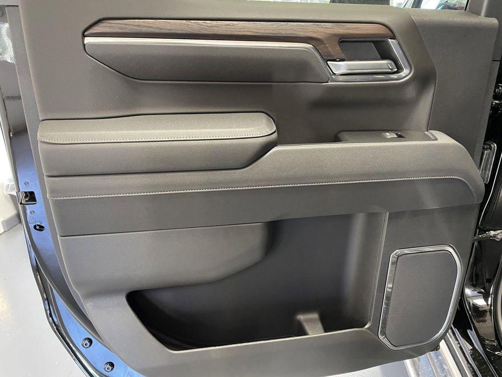 new 2025 GMC Sierra 1500 car, priced at $64,074