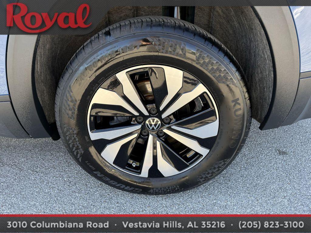used 2025 Volkswagen Atlas car, priced at $34,780