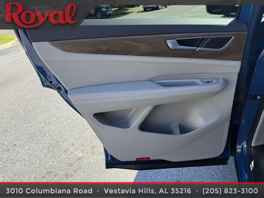 used 2025 Volkswagen Atlas car, priced at $34,780
