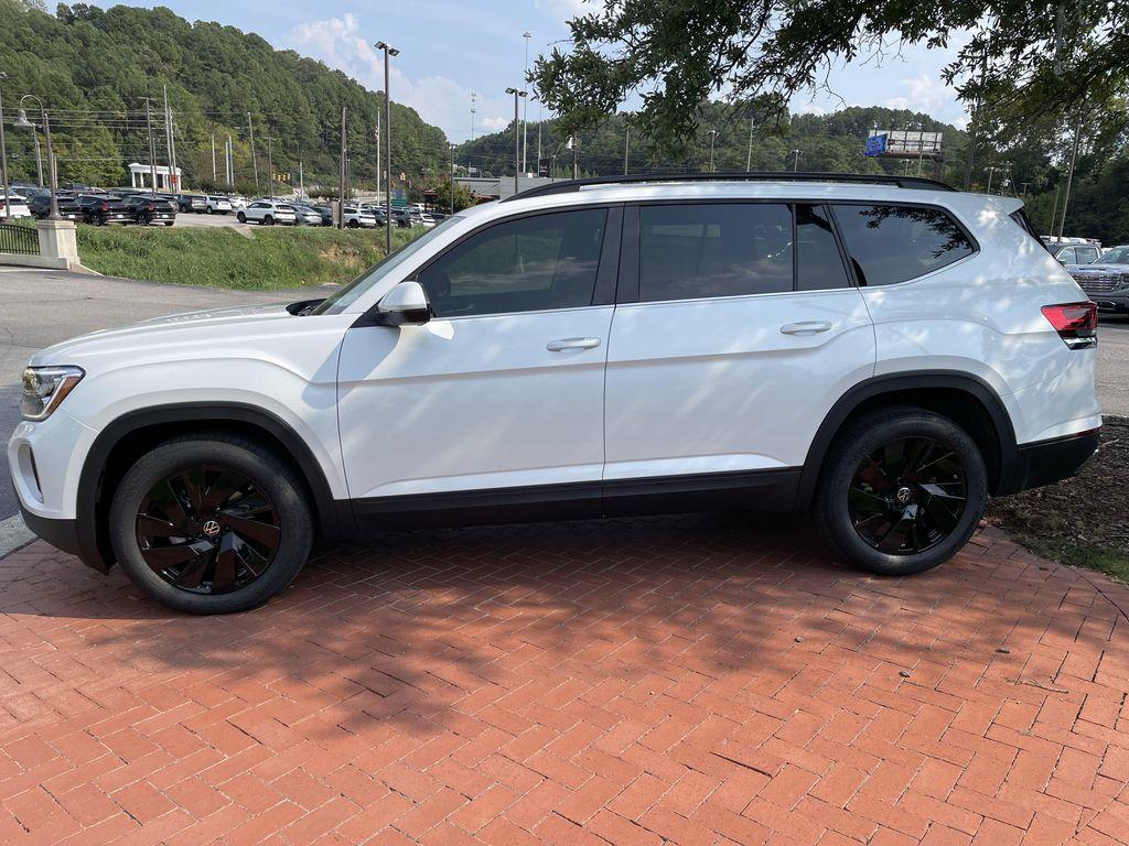 new 2026 Volkswagen Atlas car, priced at $44,997