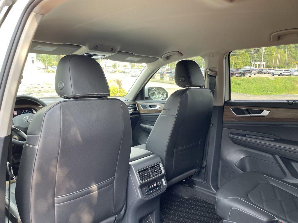 new 2026 Volkswagen Atlas car, priced at $44,997