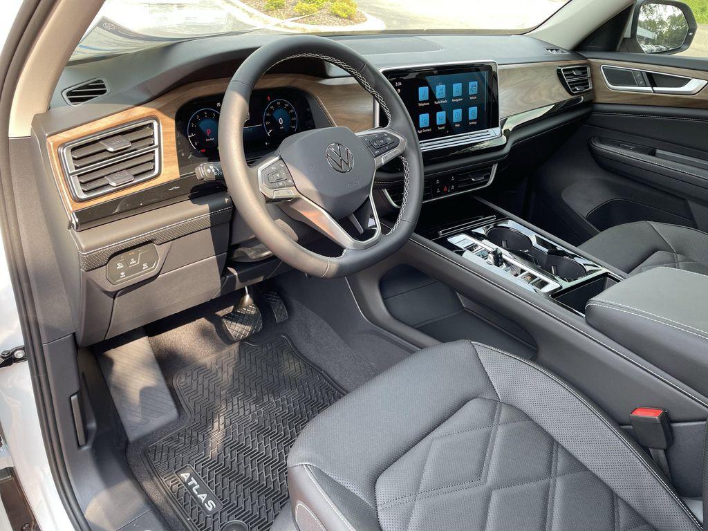 new 2026 Volkswagen Atlas car, priced at $44,997
