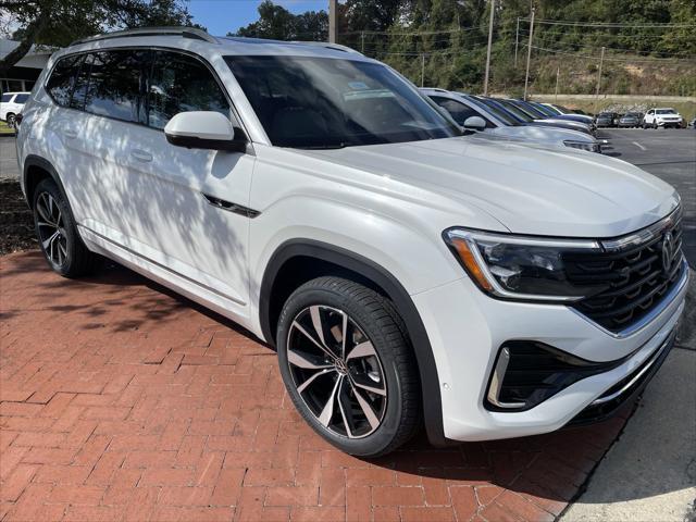 new 2024 Volkswagen Atlas car, priced at $51,817