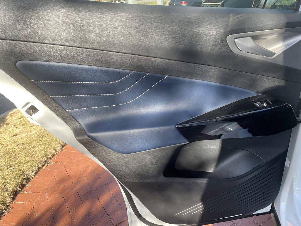 new 2025 Volkswagen ID.4 car, priced at $46,368