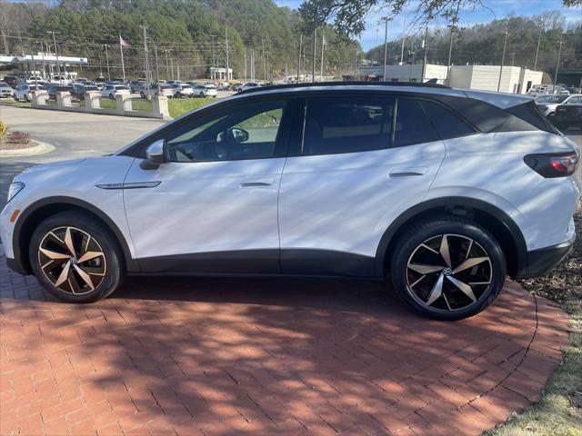 new 2025 Volkswagen ID.4 car, priced at $42,368