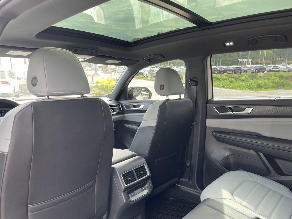 new 2026 Volkswagen Atlas Cross Sport car, priced at $51,411