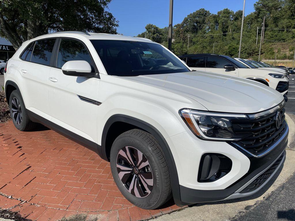 new 2026 Volkswagen Atlas Cross Sport car, priced at $39,322