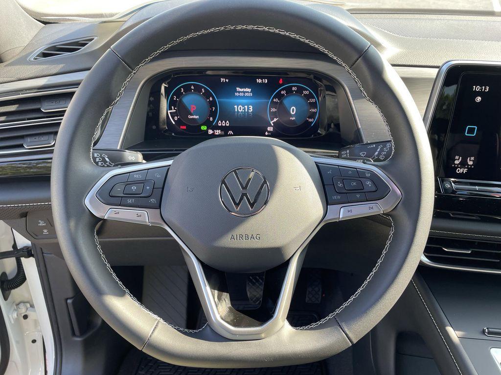 new 2026 Volkswagen Atlas Cross Sport car, priced at $39,322