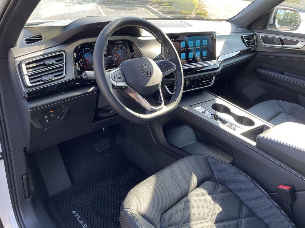 new 2026 Volkswagen Atlas Cross Sport car, priced at $39,322