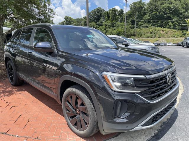 new 2025 Volkswagen Atlas Cross Sport car, priced at $41,437