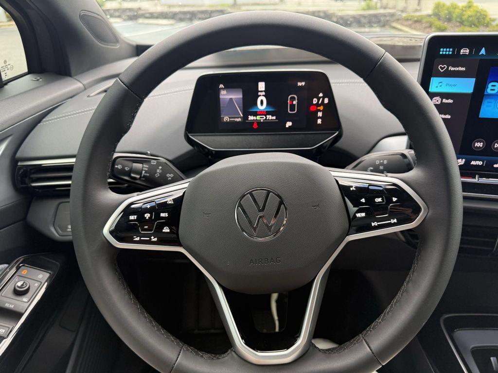 new 2025 Volkswagen ID.4 car, priced at $40,995