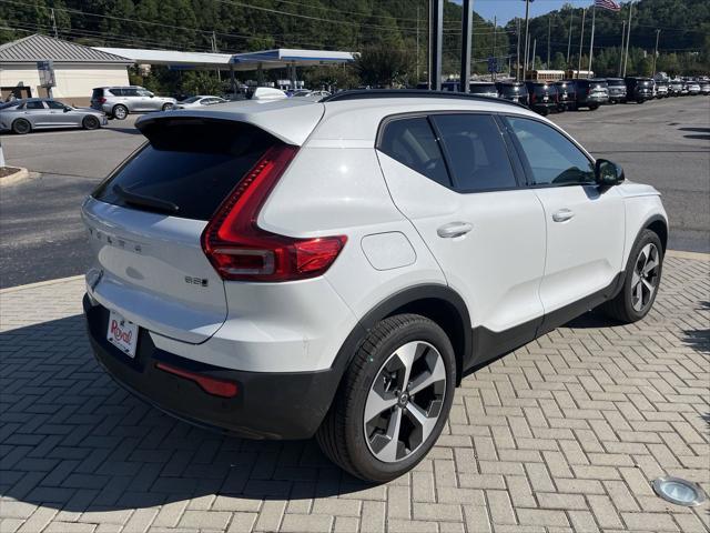 new 2025 Volvo XC40 car, priced at $48,315