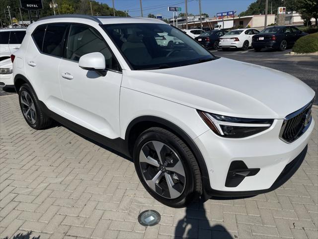 new 2025 Volvo XC40 car, priced at $48,315