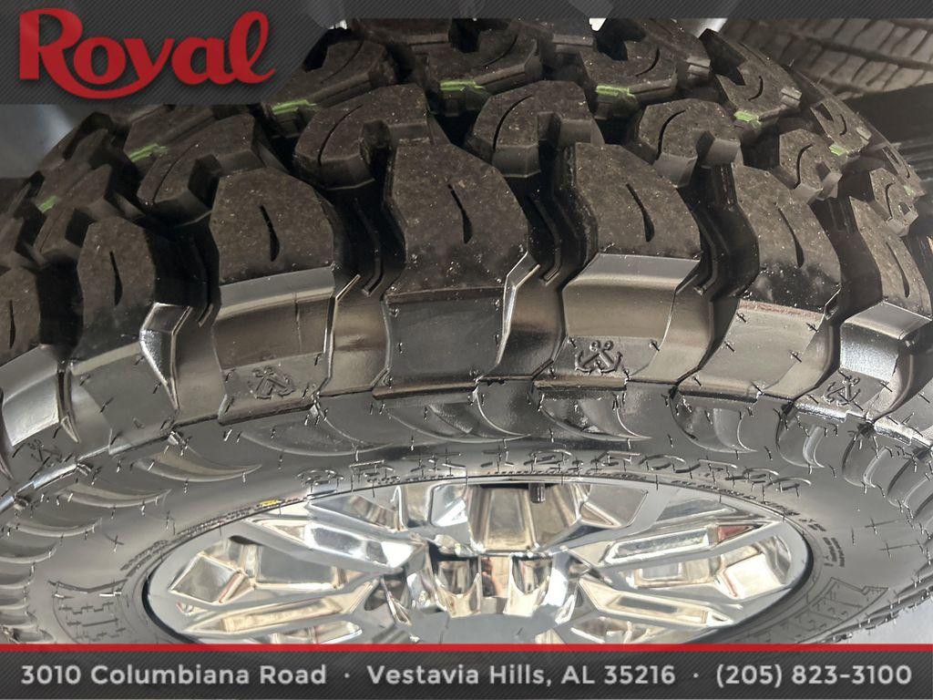 used 2024 Chevrolet Silverado 2500 car, priced at $51,987