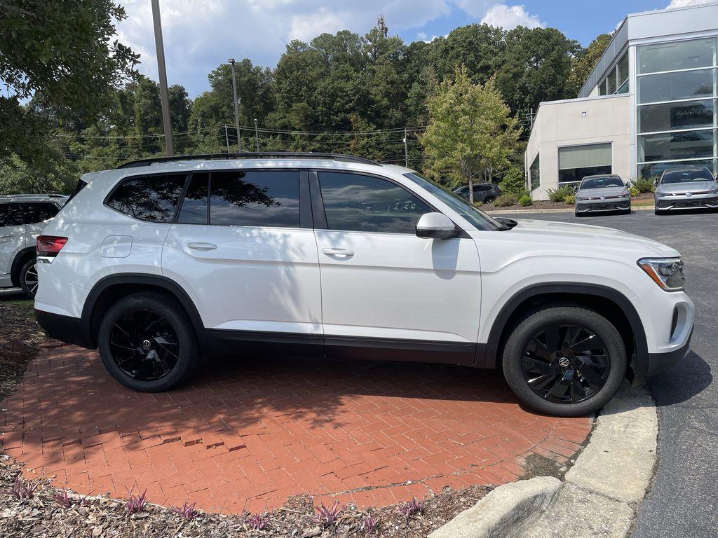 new 2026 Volkswagen Atlas car, priced at $45,431