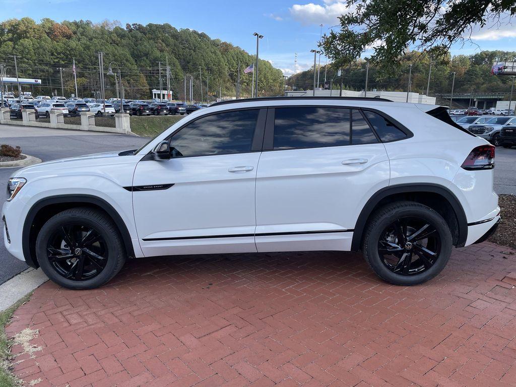 new 2026 Volkswagen Atlas Cross Sport car, priced at $50,542