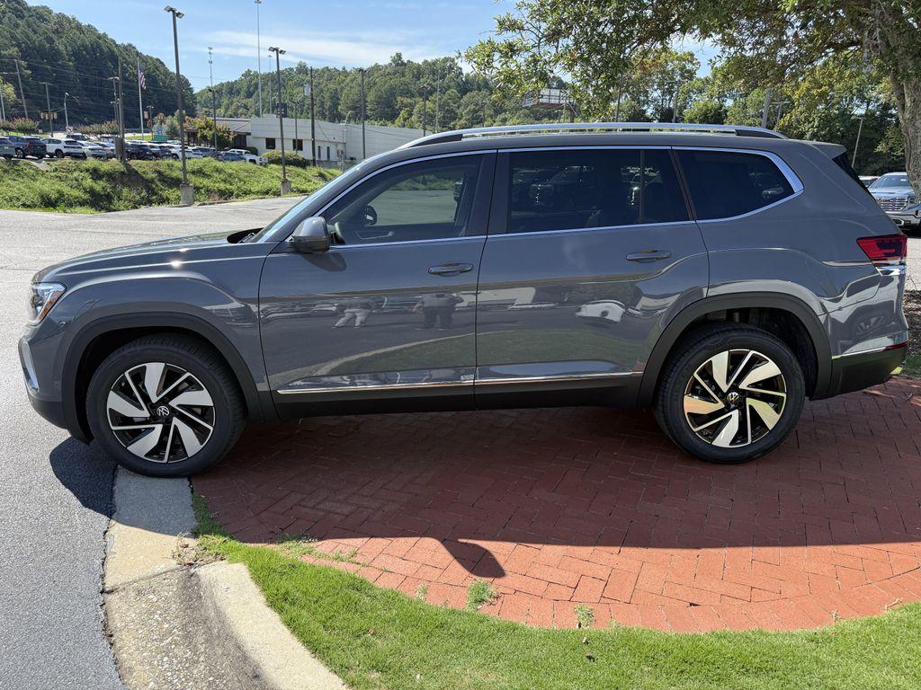 new 2026 Volkswagen Atlas car, priced at $50,041