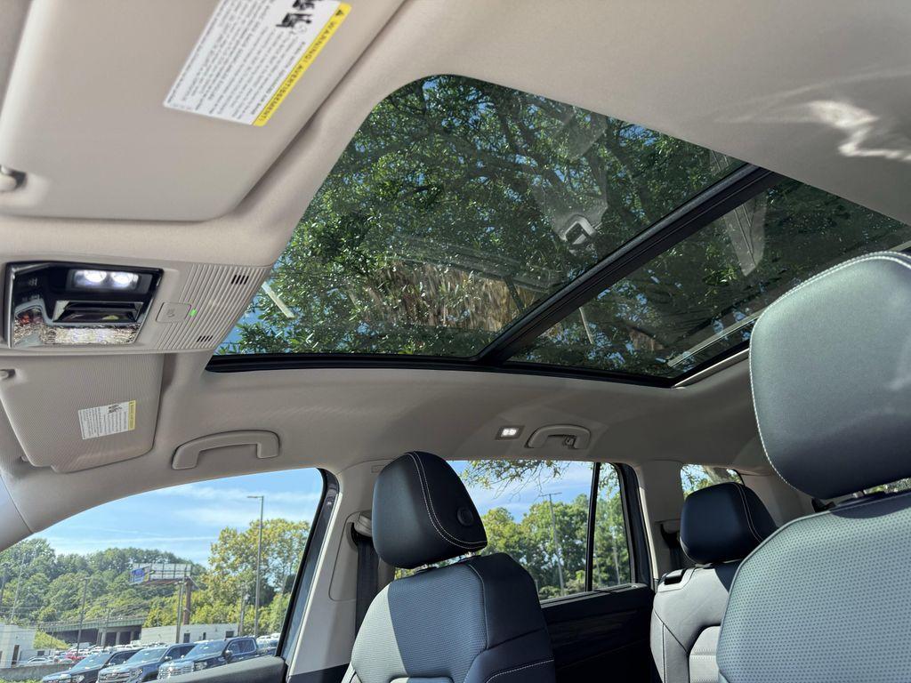 new 2026 Volkswagen Atlas car, priced at $50,041