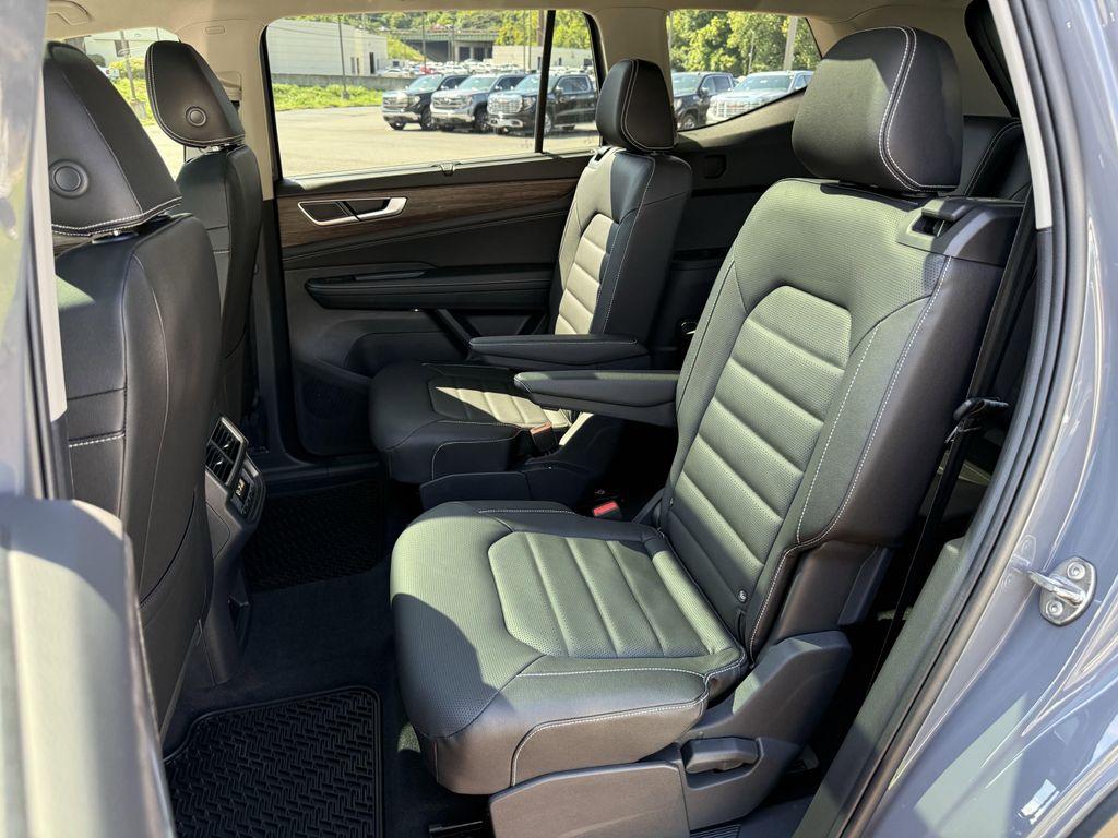 new 2026 Volkswagen Atlas car, priced at $50,041