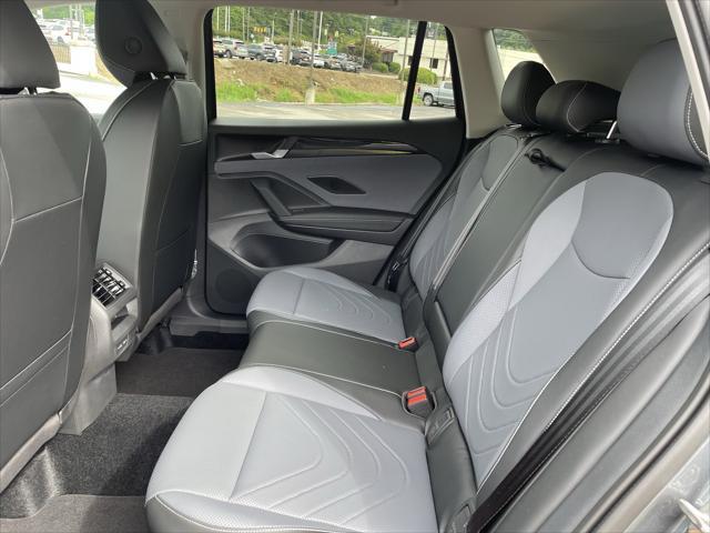 new 2025 Volkswagen Tiguan car, priced at $33,634