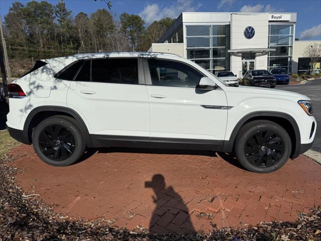 new 2024 Volkswagen Atlas Cross Sport car, priced at $40,298