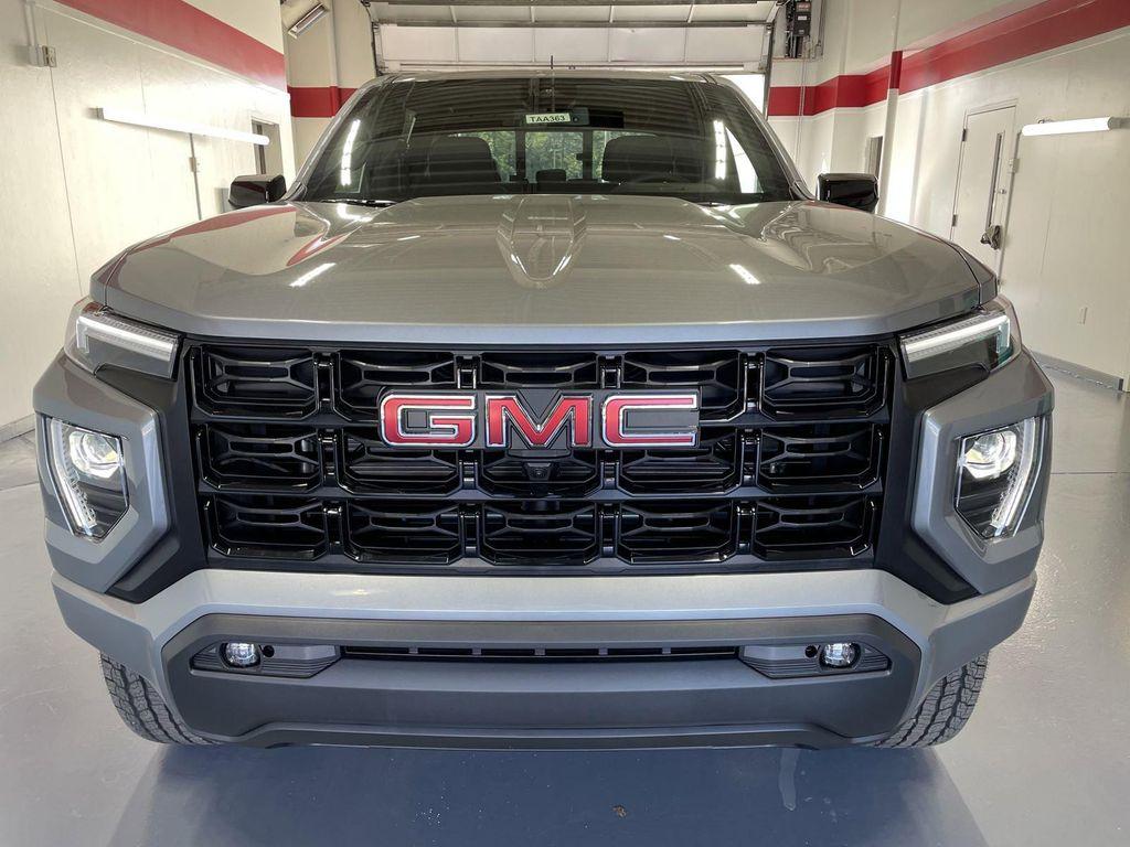 new 2025 GMC Canyon car, priced at $48,654