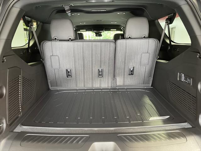 new 2025 GMC Yukon XL car, priced at $77,085