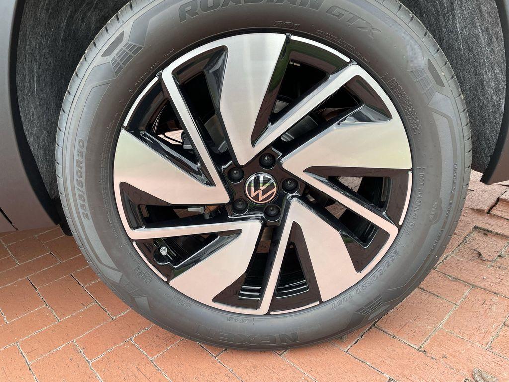 new 2026 Volkswagen Atlas car, priced at $49,582