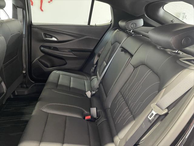 new 2025 Buick Envista car, priced at $31,335