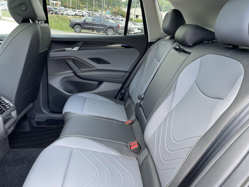 new 2025 Volkswagen Tiguan car, priced at $35,260