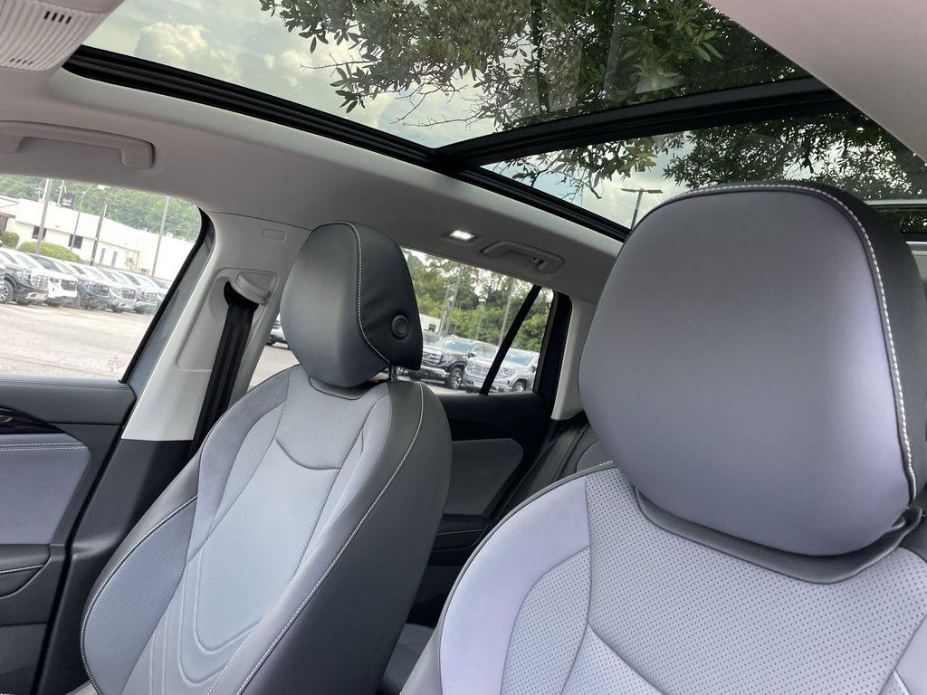 new 2025 Volkswagen Tiguan car, priced at $35,260