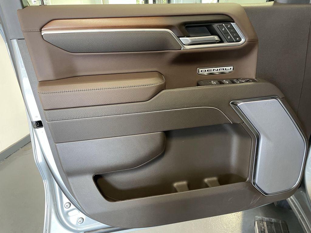 new 2025 GMC Sierra 1500 car, priced at $74,385