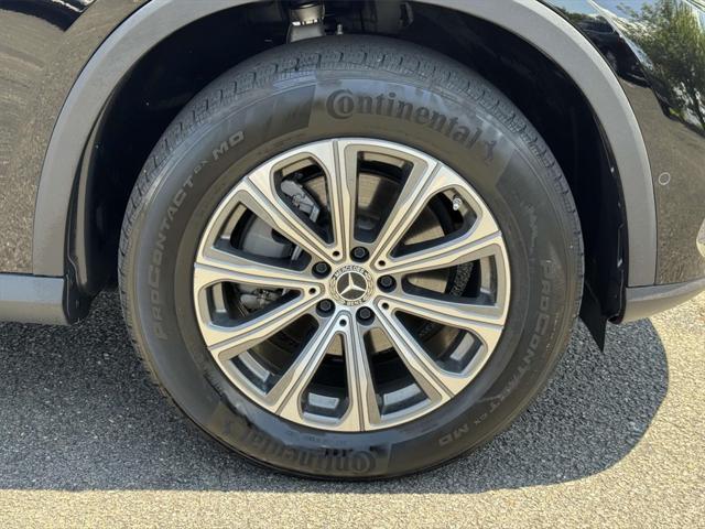 used 2024 Mercedes-Benz GLC 300 car, priced at $38,921