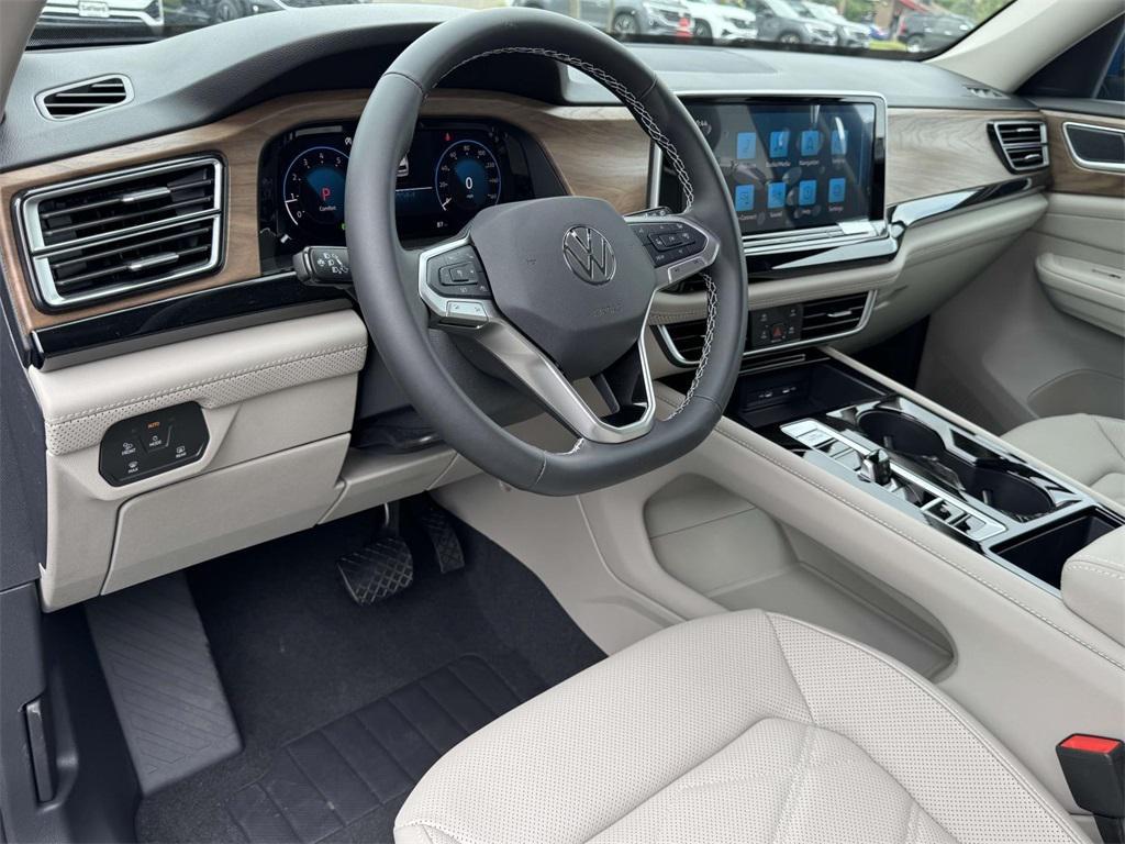 new 2025 Volkswagen Atlas car, priced at $44,862